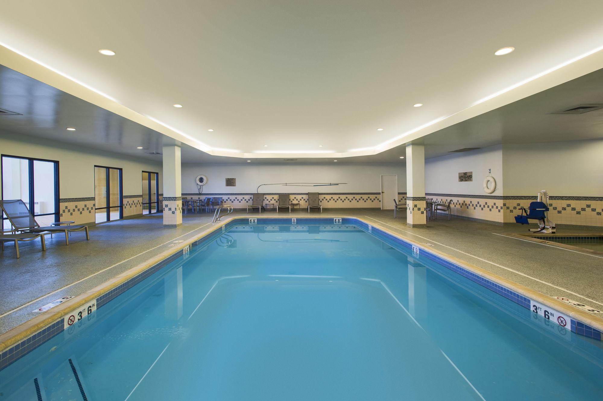 Springhill Suites By Marriott Lawrence Downtown Εξωτερικό φωτογραφία