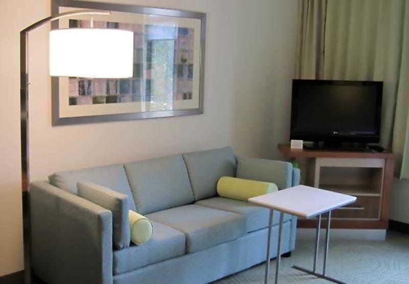 Springhill Suites By Marriott Lawrence Downtown Δωμάτιο φωτογραφία